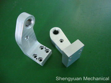 AL7075 / AL 6061 chính xác phay gia công phần với trắng Anodized CNC